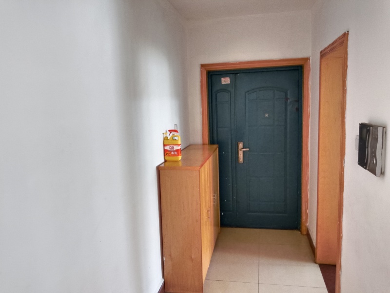 3室2廳2陽臺 世紀城玉春苑門廳