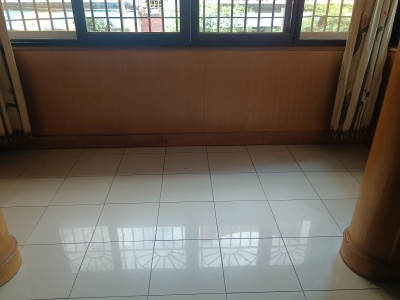 3室2廳1陽(yáng)臺(tái) 白馬小區(qū)陽(yáng)臺(tái)