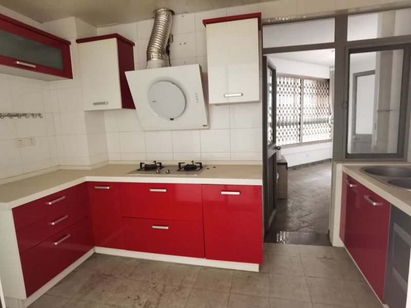 3室2廳1陽(yáng)臺(tái) 銀海城市花園廚房