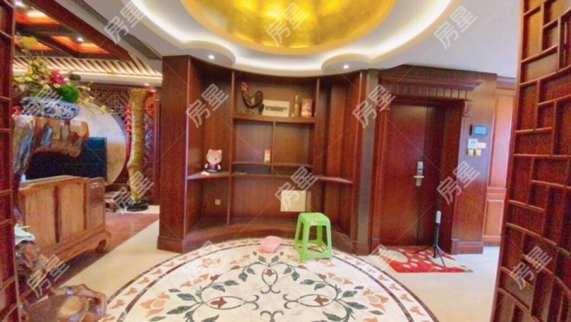 4室2廳2陽臺(tái) 紅星國際檀宮客廳