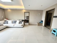 3室2廳1陽臺(tái) 七彩俊園餐廳