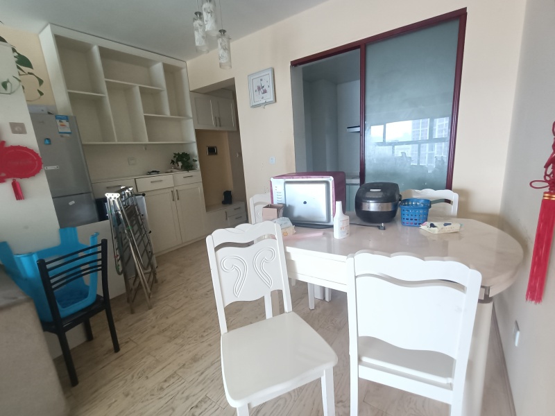 4室2廳1陽臺 天怡峰景客廳