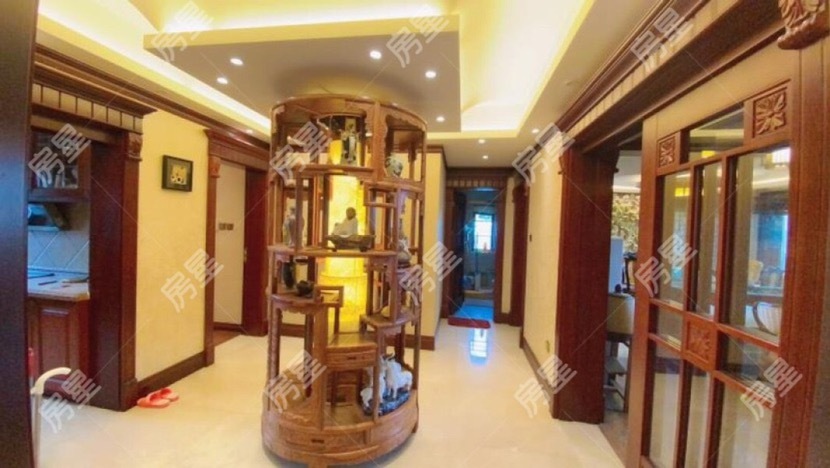 4室2廳2陽臺(tái) 紅星國際檀宮客廳