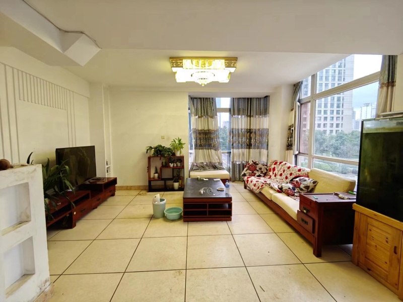 4室2廳1陽臺 86街公寓U2公寓客廳