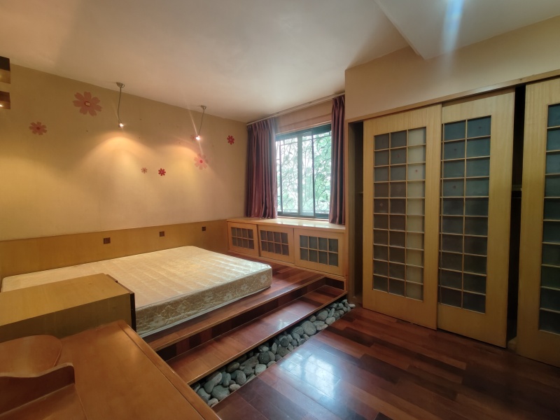 江东花园二期卧室