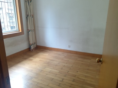 3室2廳1陽(yáng)臺(tái) 白馬小區(qū)臥室