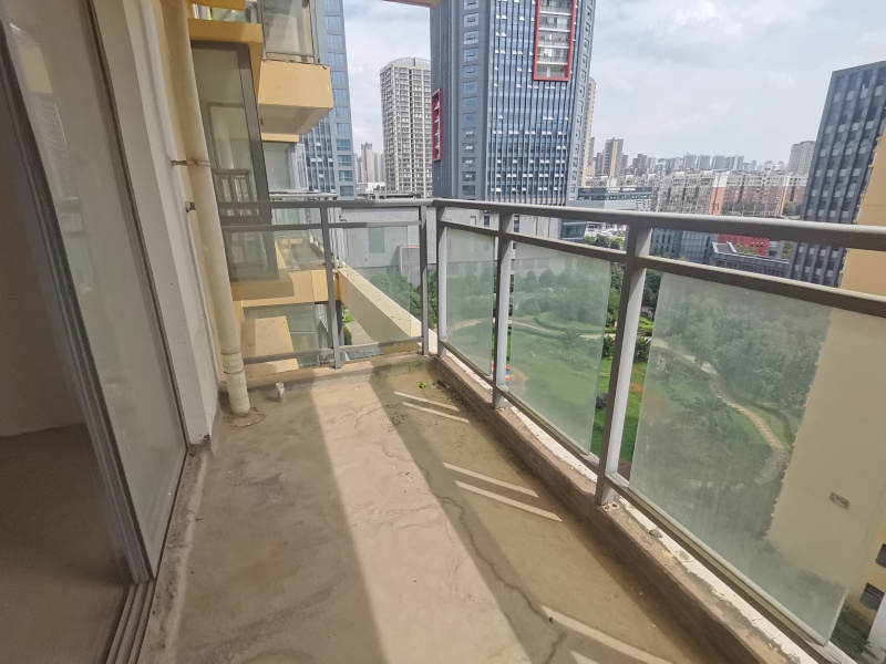 4室2廳1陽臺 銀河北庭陽臺