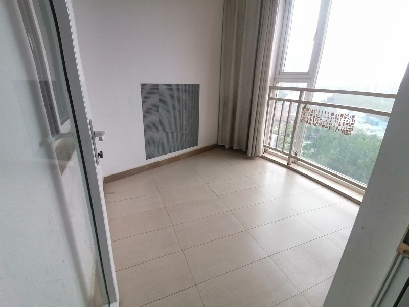 4室2廳2陽臺(tái) 湖畔之夢(mèng)客廳