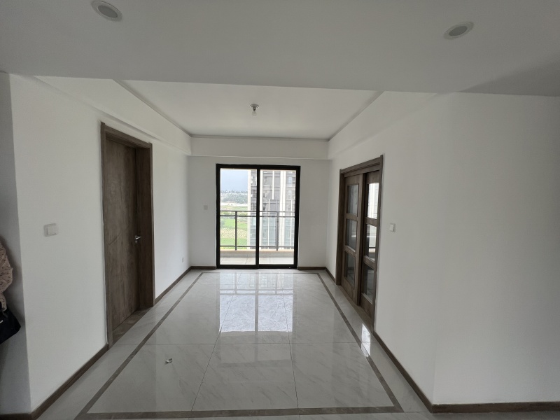 4室2廳2陽臺 綠地滇池國際健康城客廳