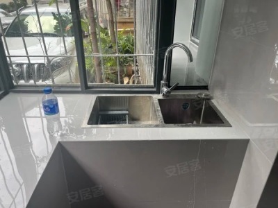 2室1廳1陽臺(tái) 省委46號(hào)院