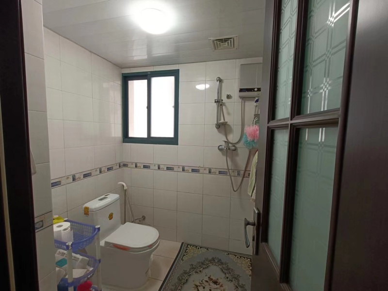 4室2廳4陽臺 金桂苑衛(wèi)生間