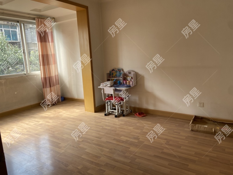 3室2廳1陽臺 無線電廠宿舍（建設(shè)路238號）臥室