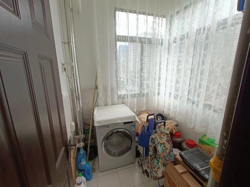 4室2廳4陽臺 金桂苑陽臺