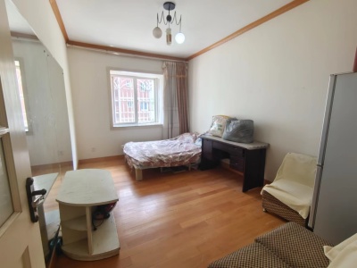 4室2廳3陽(yáng)臺(tái) 金廬園