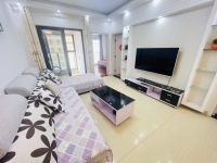 3室2廳1陽(yáng)臺(tái) 龍湖水晶酈城客廳