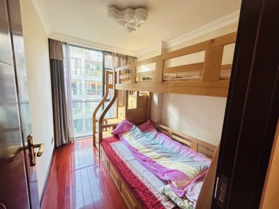 3室2廳1陽臺 滇池衛(wèi)城錦尚