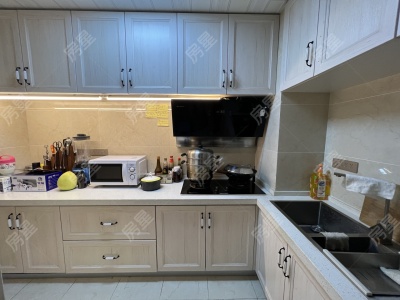 3室2廳1陽臺 海倫先生