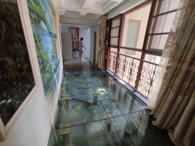 4室2廳2陽臺 南亞風(fēng)情第壹城星辰苑