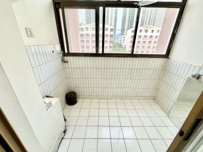 2室2廳1陽(yáng)臺(tái) 金實(shí)小區(qū)