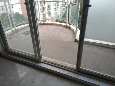 3室2廳2陽臺 第一國際