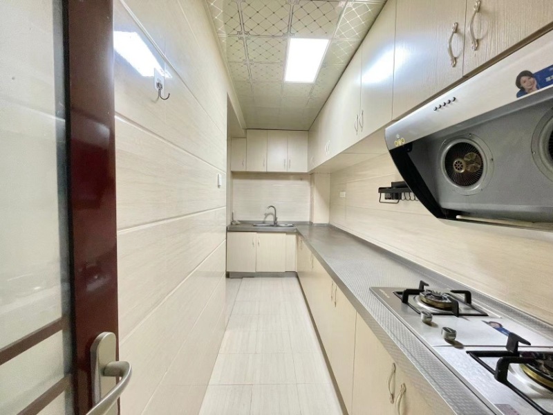 2室2廳1陽(yáng)臺(tái) 俊發(fā)城紫薇苑B區(qū)廚房