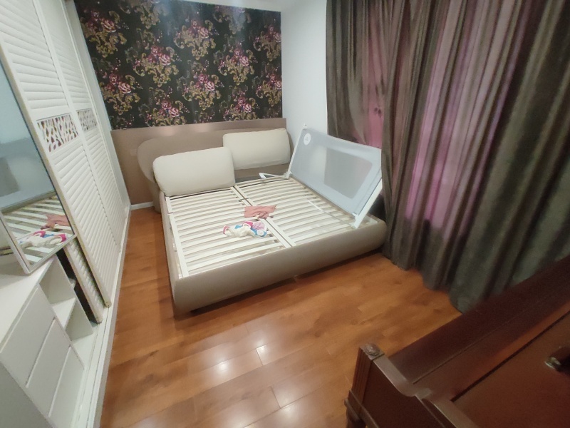 4室2廳2陽臺 南亞風(fēng)情第壹城星辰苑臥室