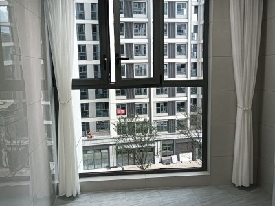 3室2廳1陽臺(tái) 俊發(fā)俊尚峰A4地塊陽臺(tái)