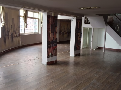 3室2廳1陽臺 鴻城廣場