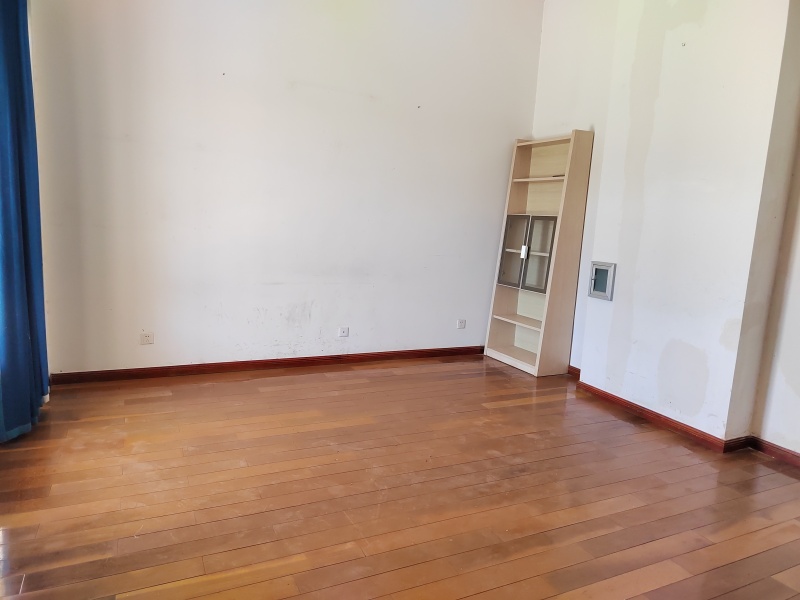 7室3廳2陽臺 夏意雅園別墅客廳