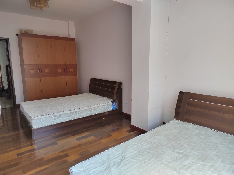 7室3廳2陽臺 夏意雅園別墅客廳