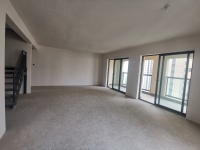 5室2廳3陽臺 新希望白麓城三期客廳