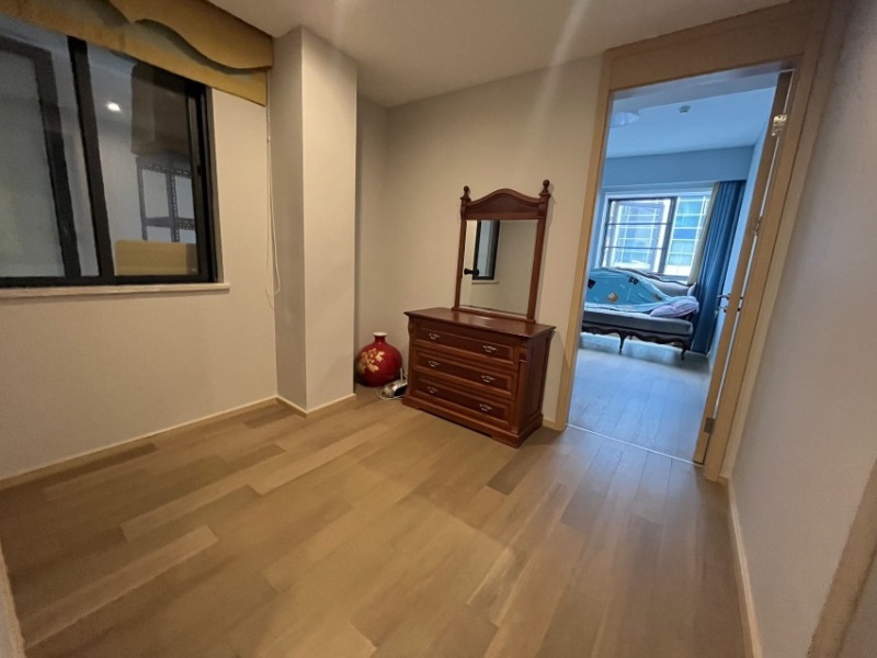 4室2廳2陽臺 俊發(fā)逸天峰臥室