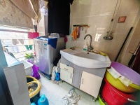 4室2廳1陽臺(tái) 同德昆明廣場(chǎng)A區(qū)陽臺(tái)