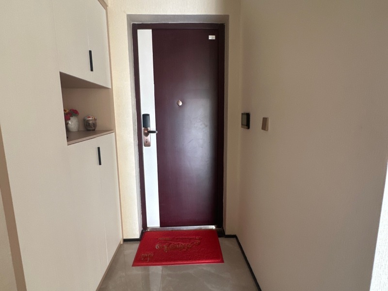 4室2廳1陽臺(tái) 江東境界門廳