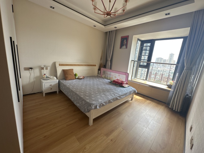 4室2廳1陽臺(tái) 江東境界臥室