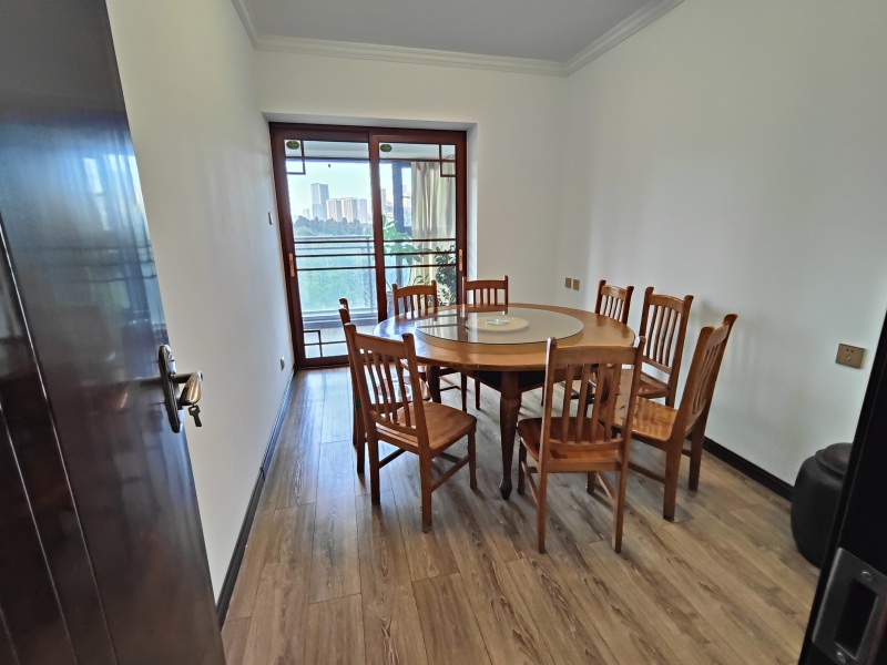 4室2廳 俊發(fā)盛唐城未央郡（二期）臥室