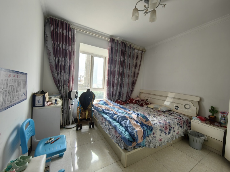 2室2廳1陽臺 東驤神駿一期臥室