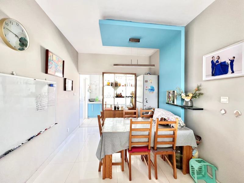 3室2廳1陽臺 人與自然餐廳