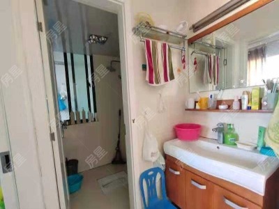 3室2廳1陽臺 萬宏國際一期衛(wèi)生間