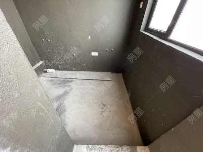 4室3廳4陽臺 美的順城府別墅衛(wèi)生間