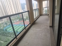 5室2廳3陽臺 新希望白麓城三期陽臺