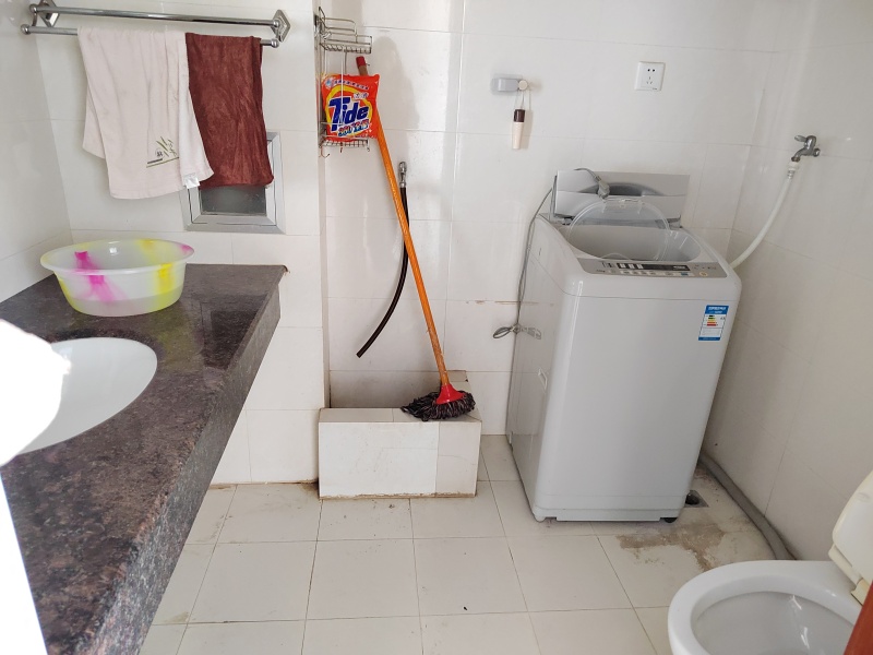 7室3廳2陽臺 夏意雅園別墅客廳