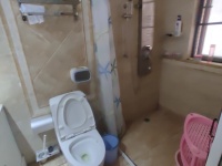 4室2廳2陽臺 南亞風(fēng)情第壹城星辰苑衛(wèi)生間