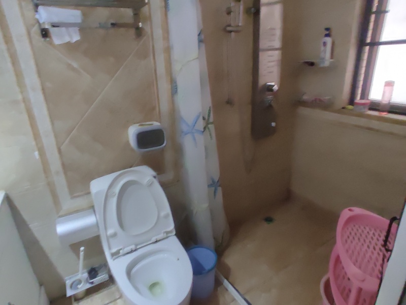 4室2廳2陽臺 南亞風(fēng)情第壹城星辰苑衛(wèi)生間