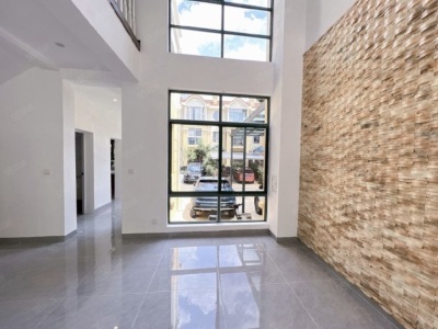 3室2廳2陽(yáng)臺(tái) 滇池森林別墅餐廳