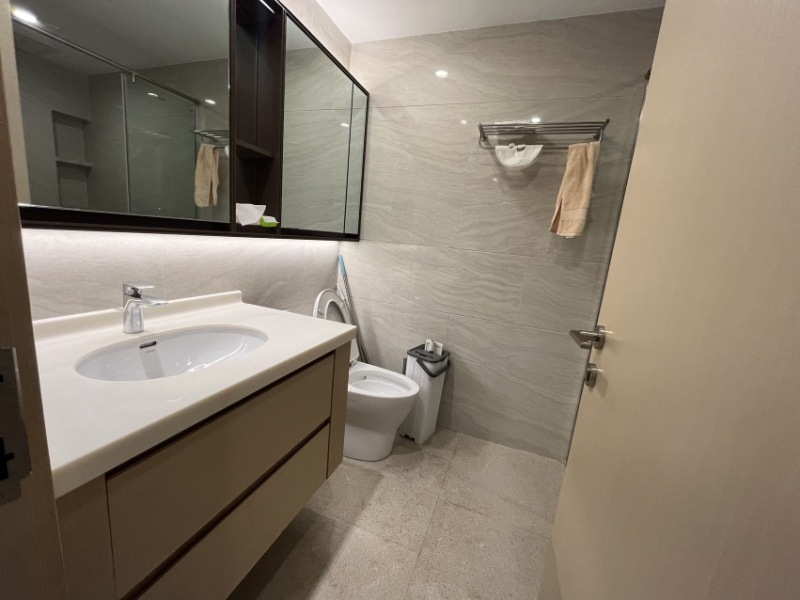 4室2廳2陽臺 俊發(fā)逸天峰衛(wèi)生間