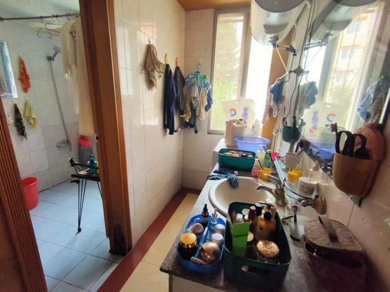 3室2廳 南屏苑衛(wèi)生間