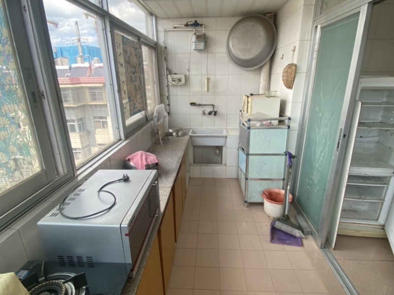 3室2廳1陽臺 高支隊廚房