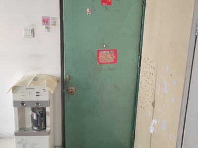 2室2廳1陽(yáng)臺(tái) 市二機(jī)器廠董家灣生活區(qū)