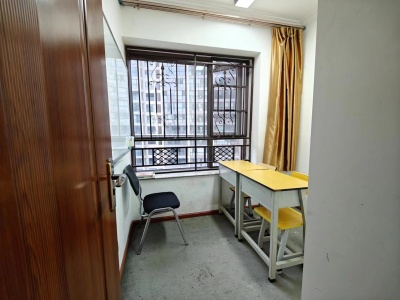 4室2廳2陽臺(tái) 瑞鼎城一期